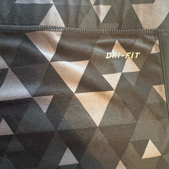 Nike Black and Gray Dri-FIT Shorts Size XL - Picture 4 of 11